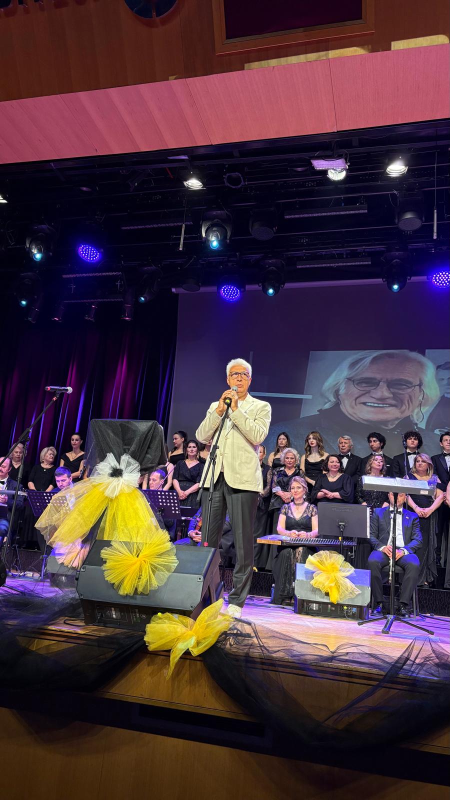 KONSER SONRASI — Konser Sonrası Hatıra Kareleri (5)